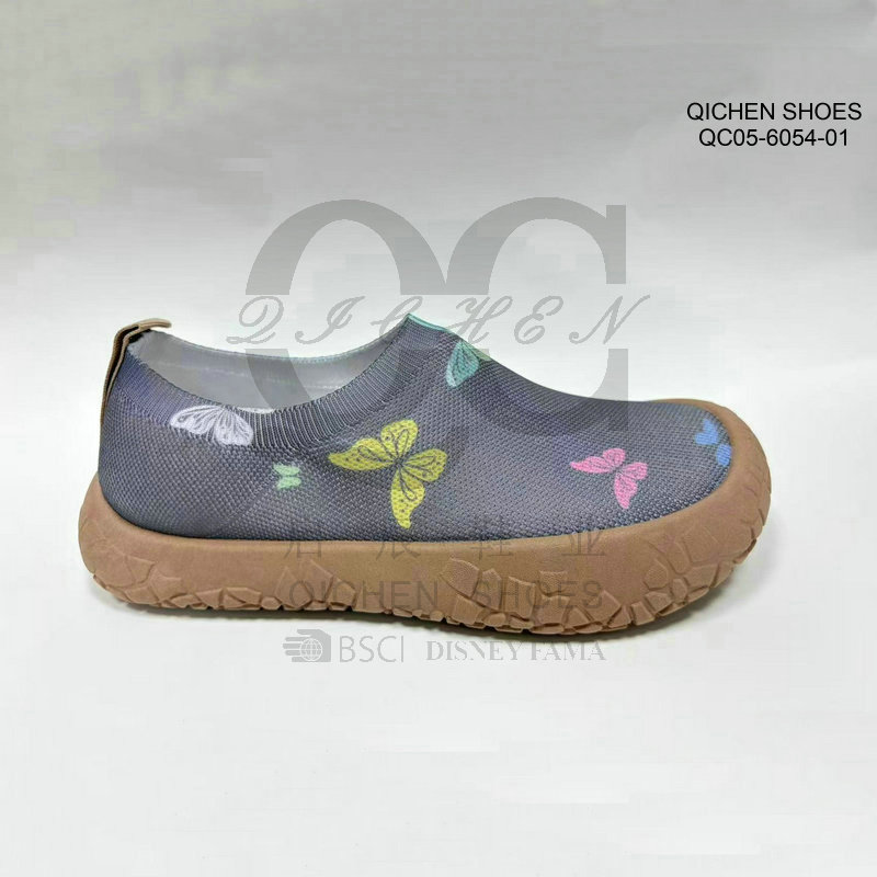 Ladies Wide Toe Casual Shoes