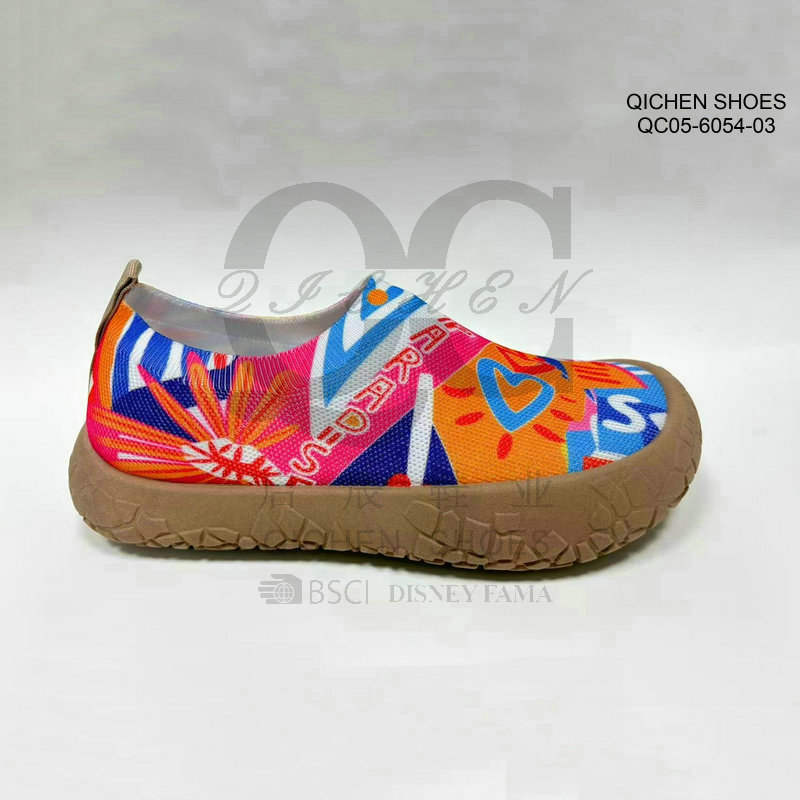 Ladies Wide Toe Casual Shoes
