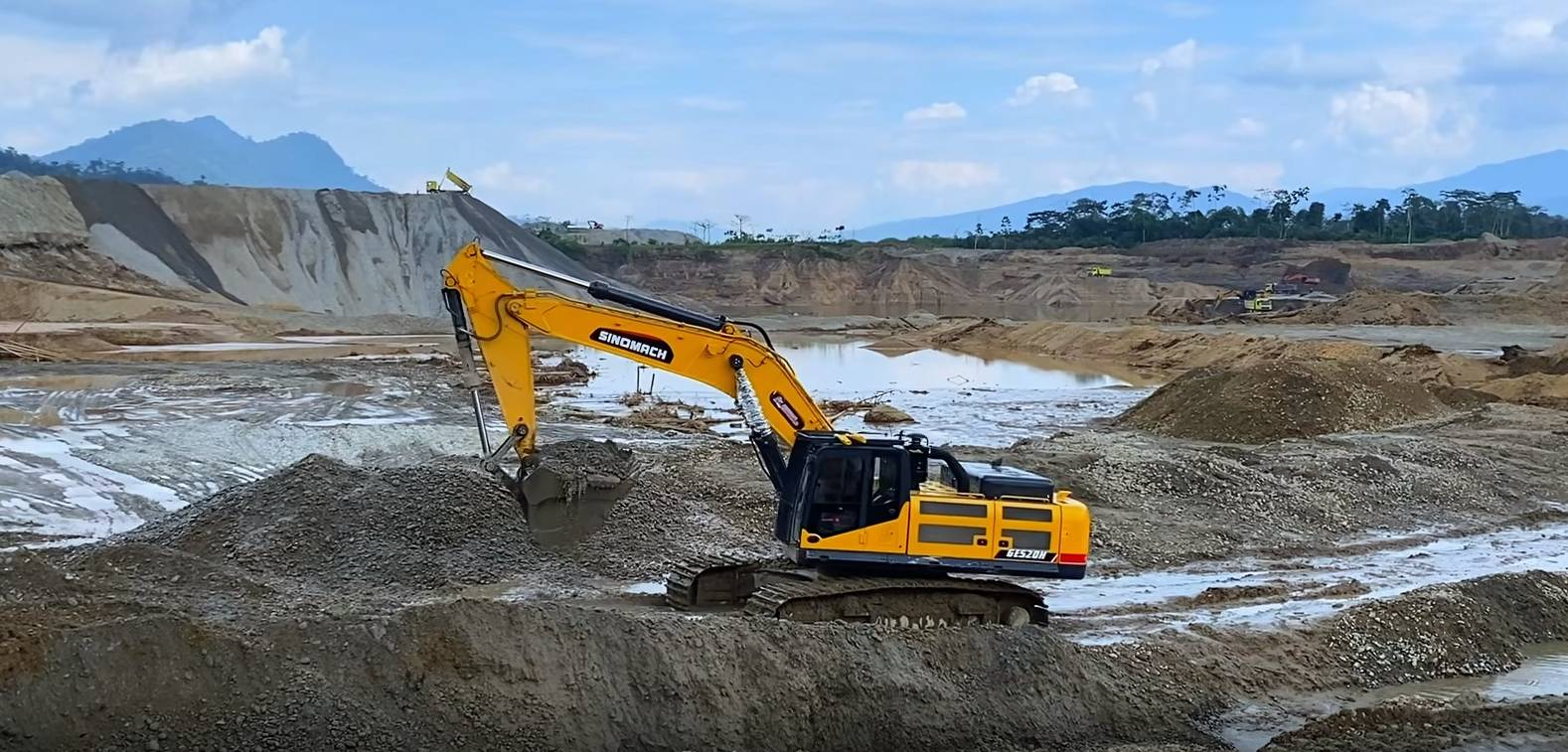 SINOMACH Excavator GE520H