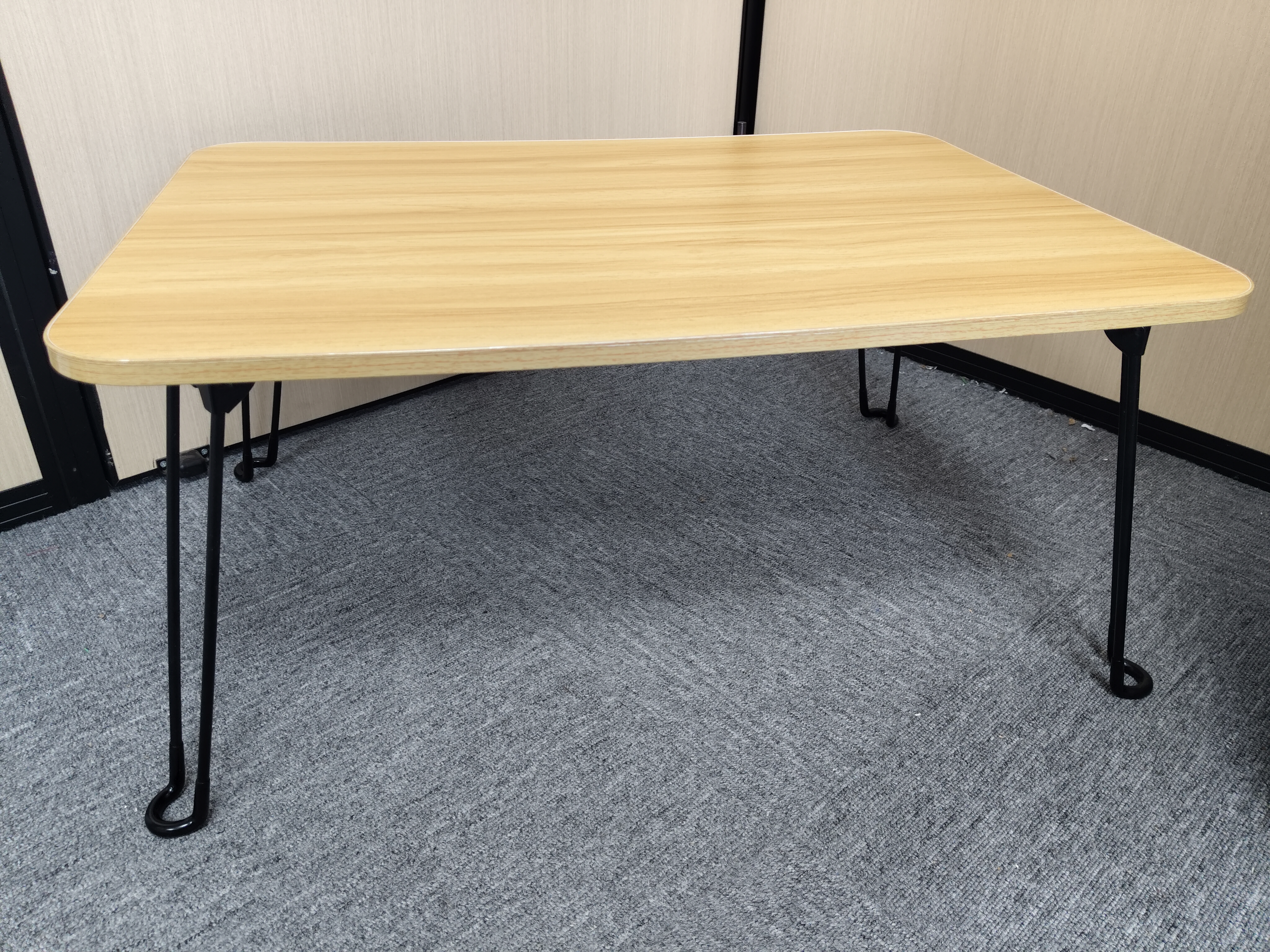 1.Foldable Table with Foldable Hairpin Metal Legs