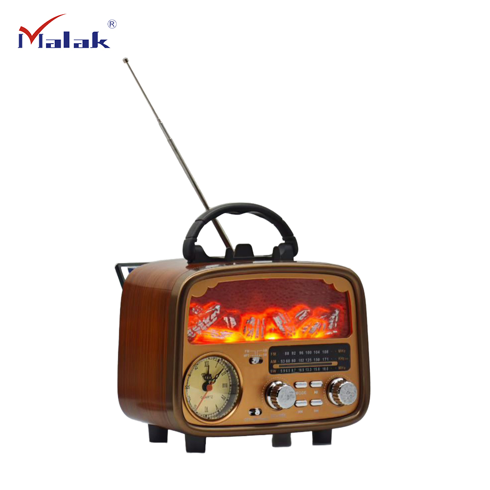 Home using retro desktop Radio controlled clock Radio am fm best reception Radio