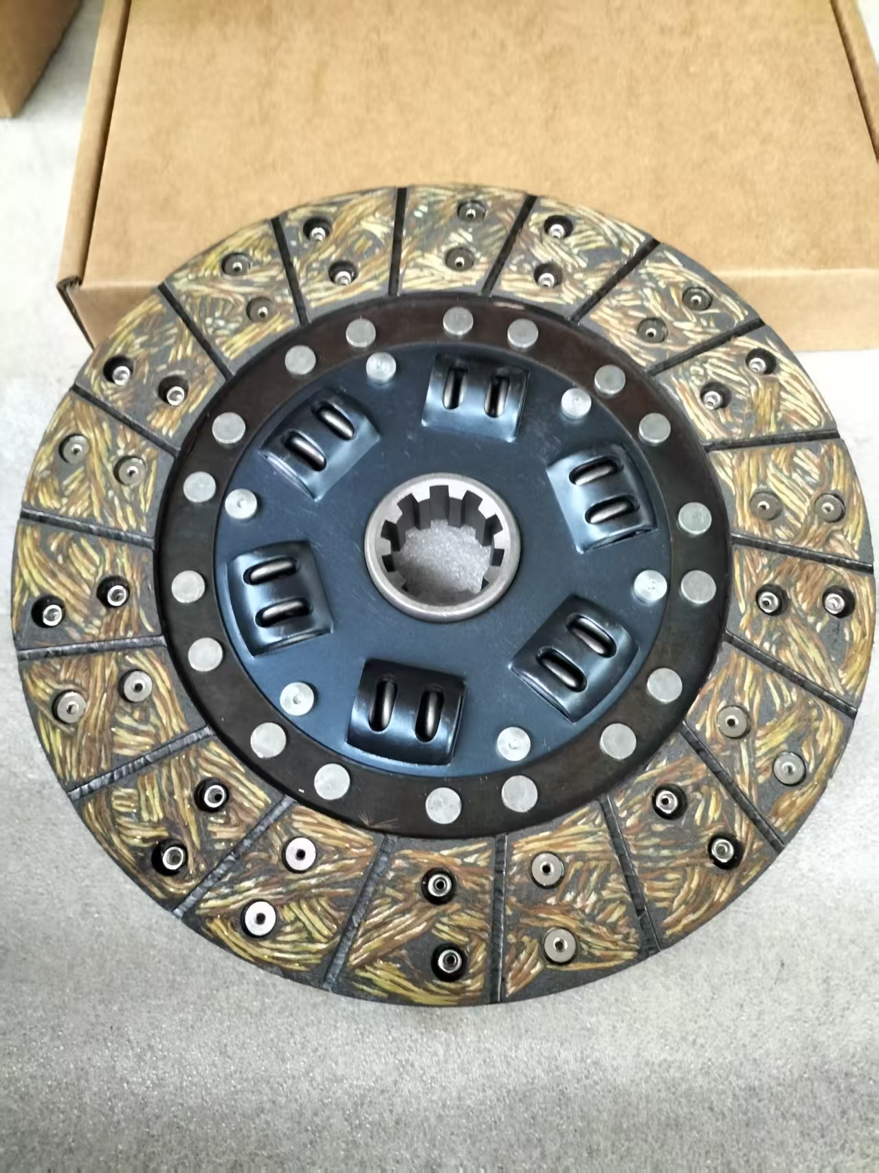 High Quality 240mm Diameter Clutch DC10T-240MM for Tractor