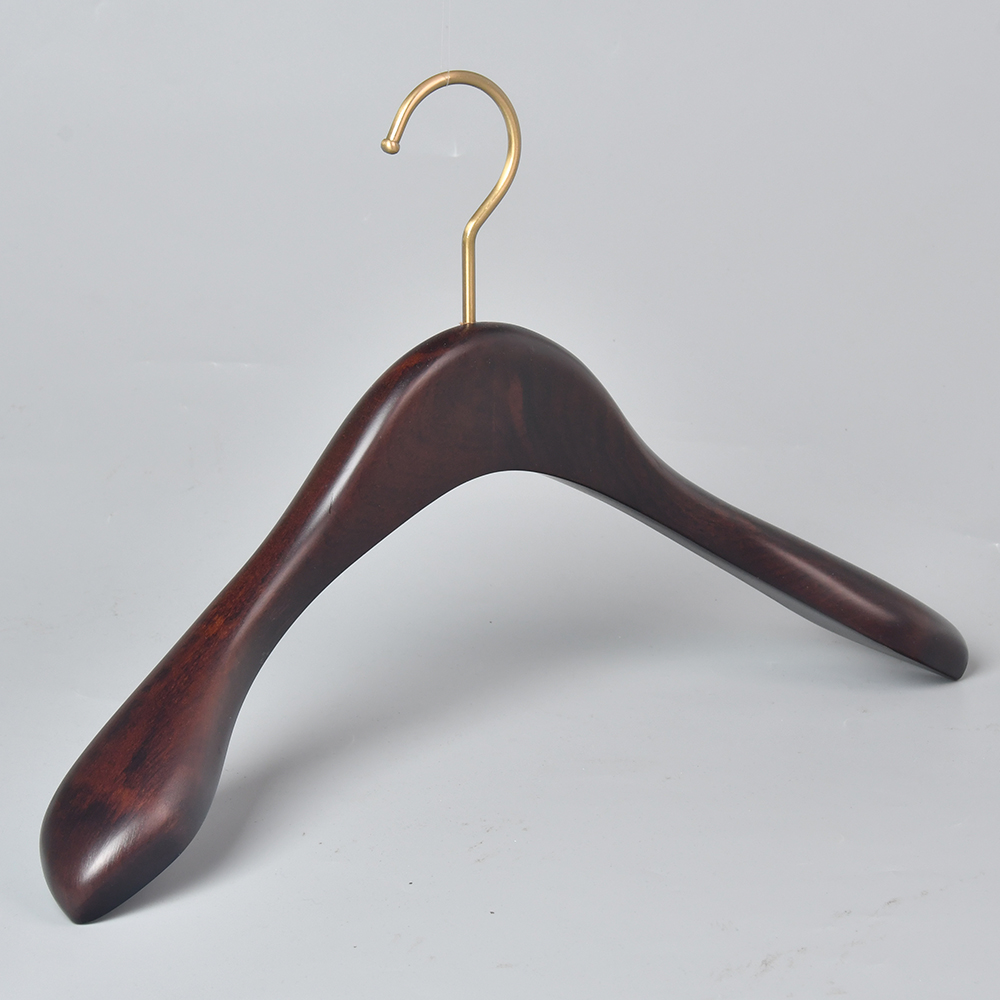 custom logo hanger luxury wooden hanger for hotel