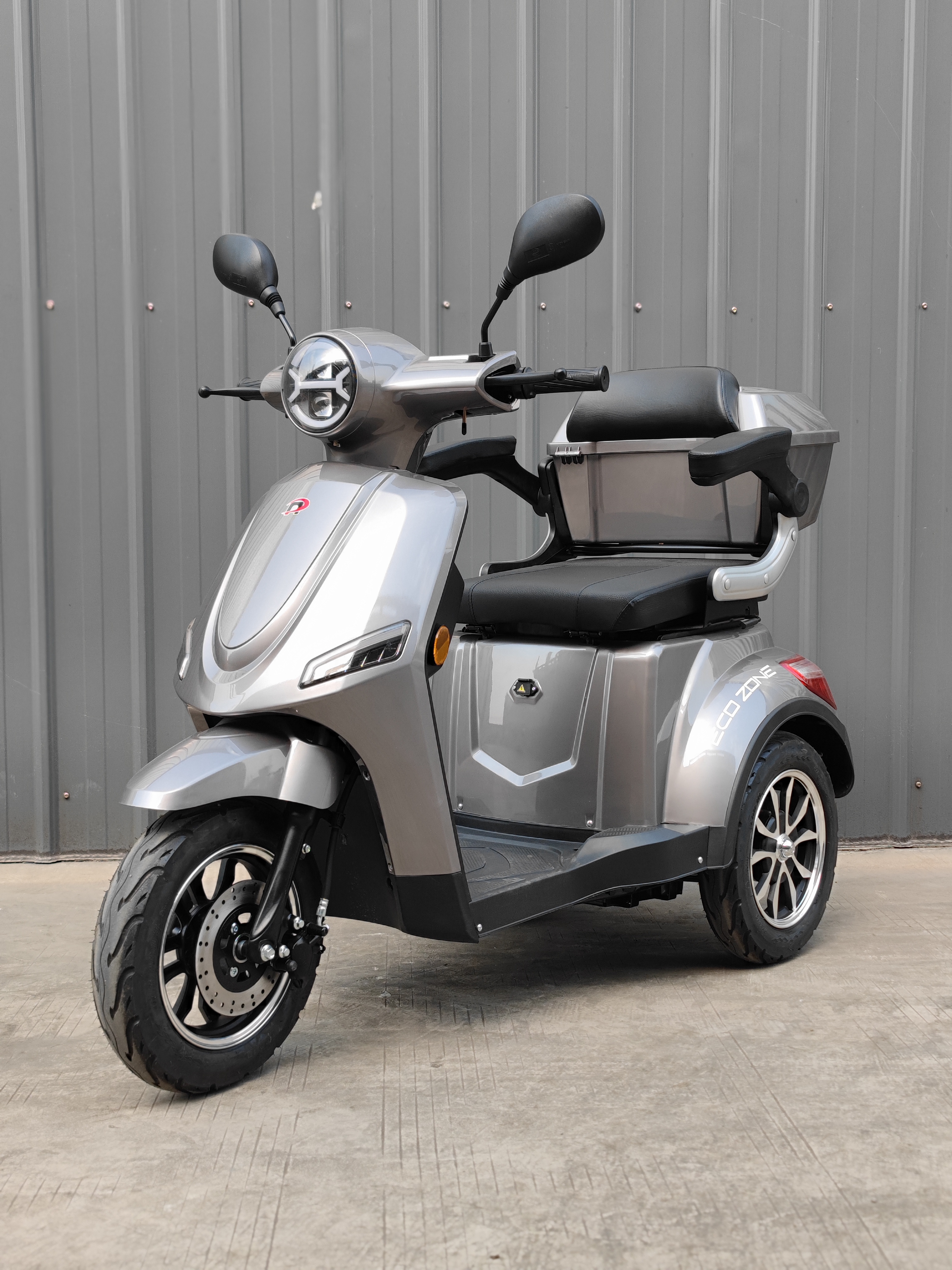 Electric Tricycle Open 3-Wheel Mobility Scooter – Portable Lifestyle, Stable Riding