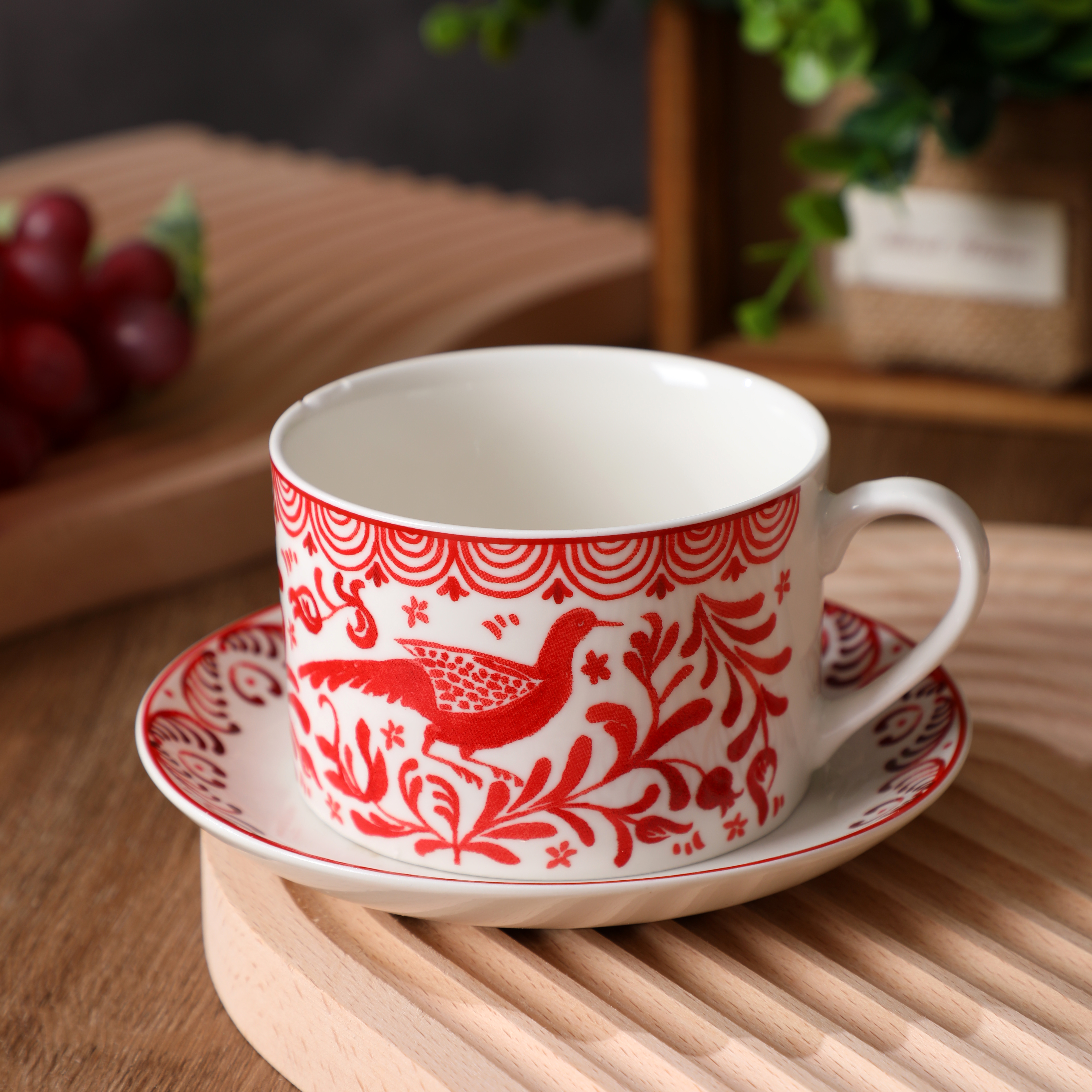 Bohemian Red Bird Pattern Porcelain Cup and Saucer, Retro Red & White Decorative Tea Cup Set