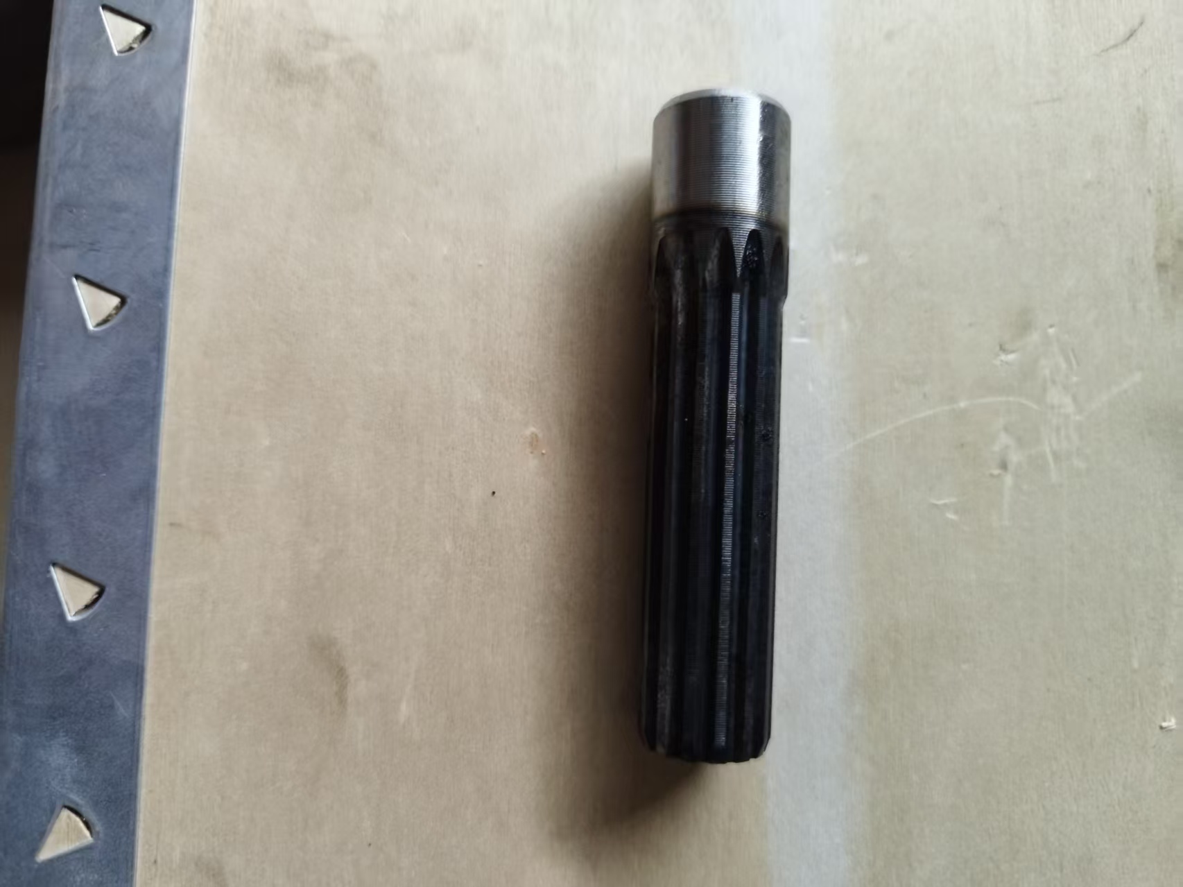 For Kubota M6040 Tractor Parts Carbon Fiber Shaft Head for Agriculture for Farms