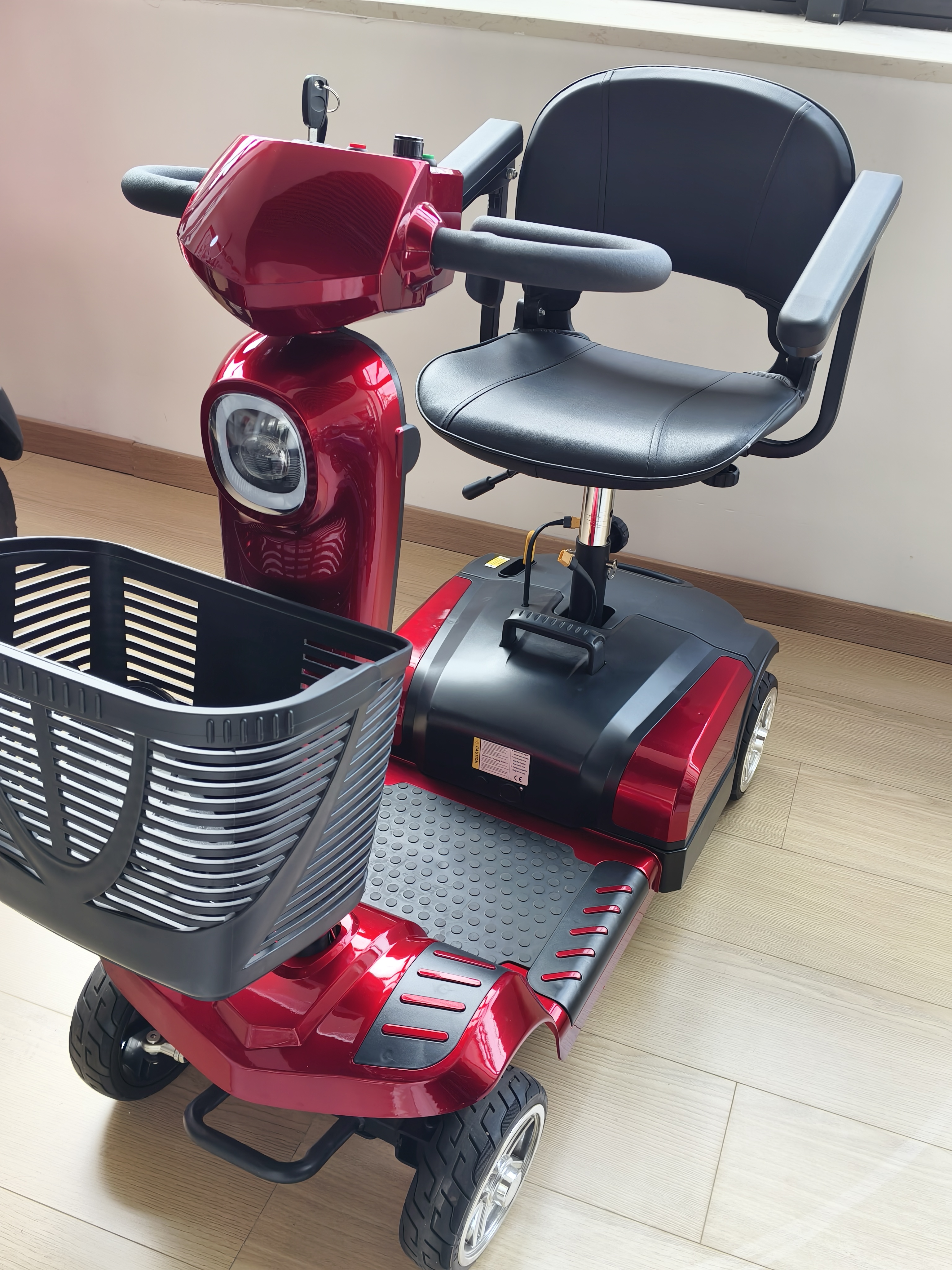 250W 4 Wheel Electric Tricycle Senior Mobility Scooter Open Body Low-speed electromagnetic brake